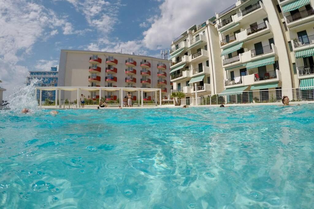 Apartment El Palmar Vista-mare E Vista-piscina Lido di Jesolo