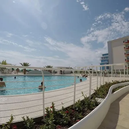 El Palmar Residence Vista-Mare E Vista-Piscina Lido di Jesolo Exterior photo